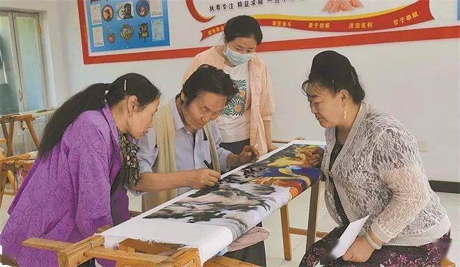 丹噶尔皮绣:古老技艺焕发时代光彩_人文化_湟源县_刺绣