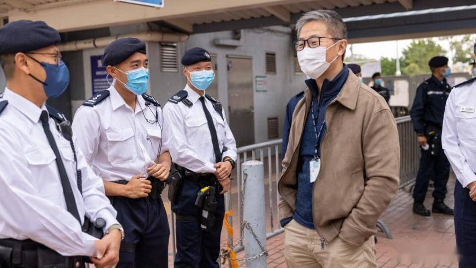 香港警队萧泽颐图片