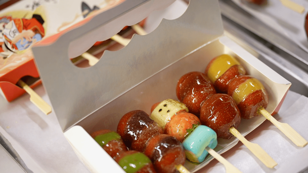 水果,辣条,青椒,鸡爪…孙吴花式冰糖葫芦吃出冬天幸福感_食材_山楂