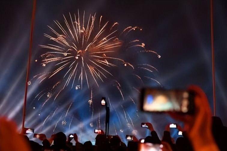 白鹿原影视城夜光幻影烟花秀春节梦幻来袭!_篝火_关中_民俗节