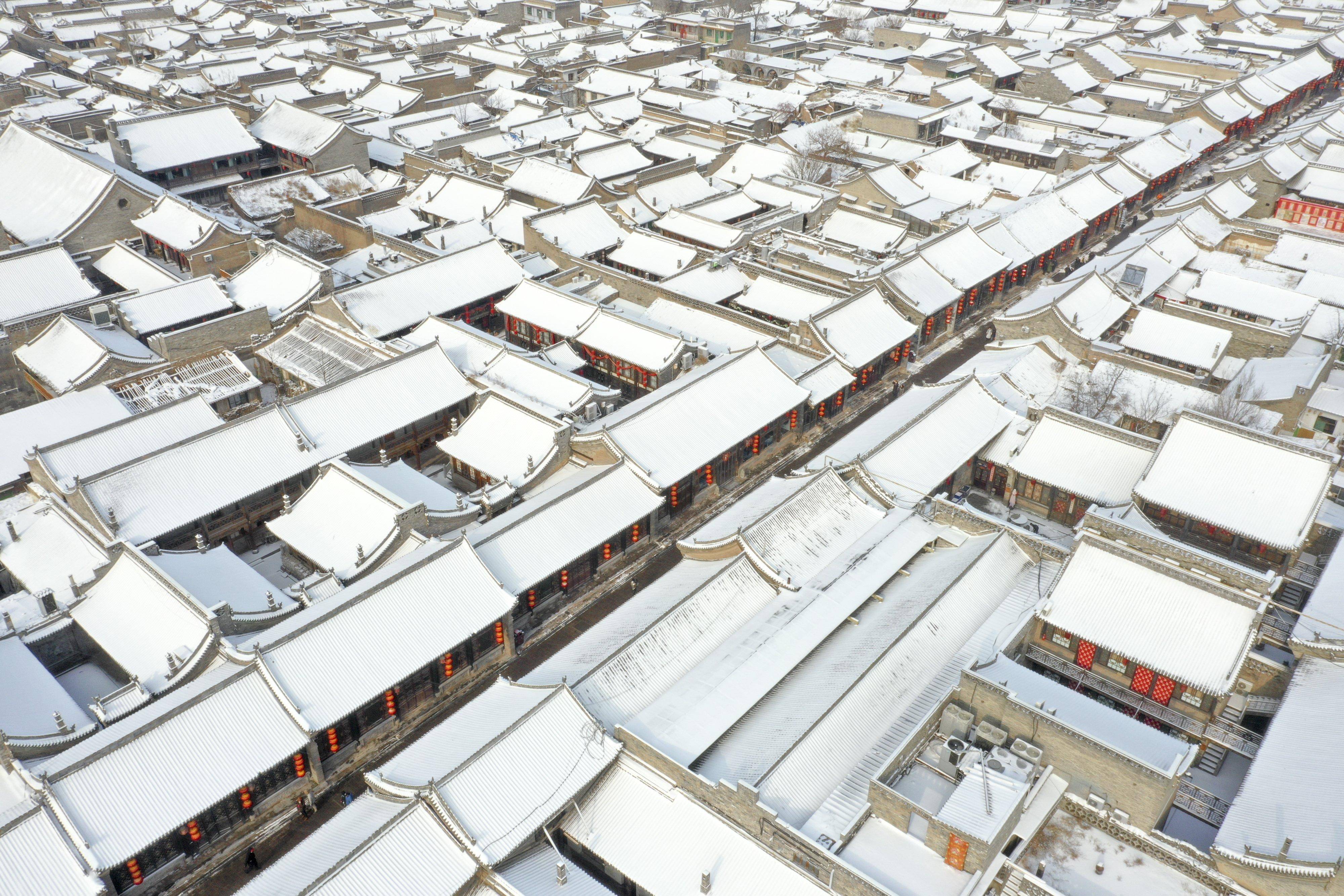 平遥古城雪景图片