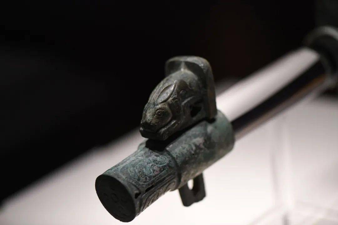 历史上的那些兔子▲新石器时期 玉兔梳背▲商代晚期 玉兔出土于河南省