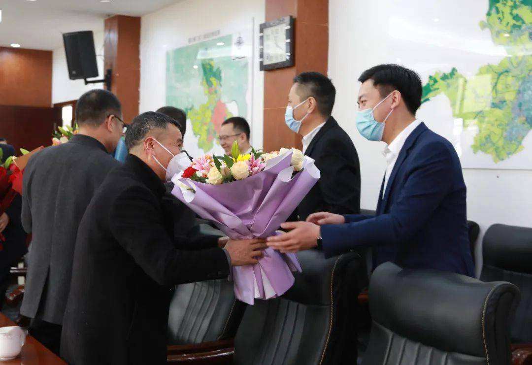 平阳这6名干部退休_萧江_仪式_袁思闹