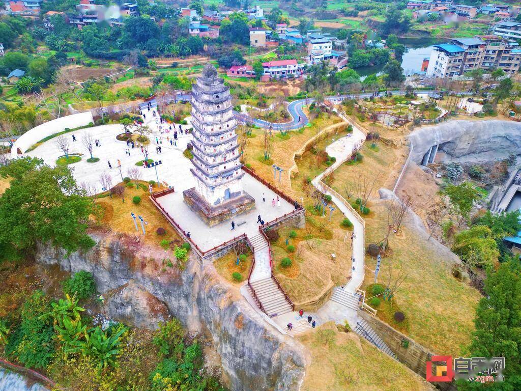 市民的美丽后花园 荣县白塔山公园亮"新颜"_改造_项目_步道