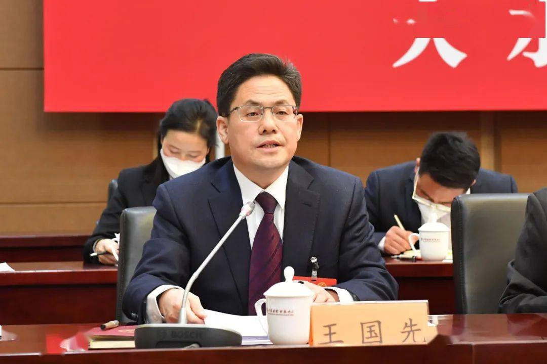 1月15日下午,省人大代表,市委副书记,市长王国先在天水代表团审议政府