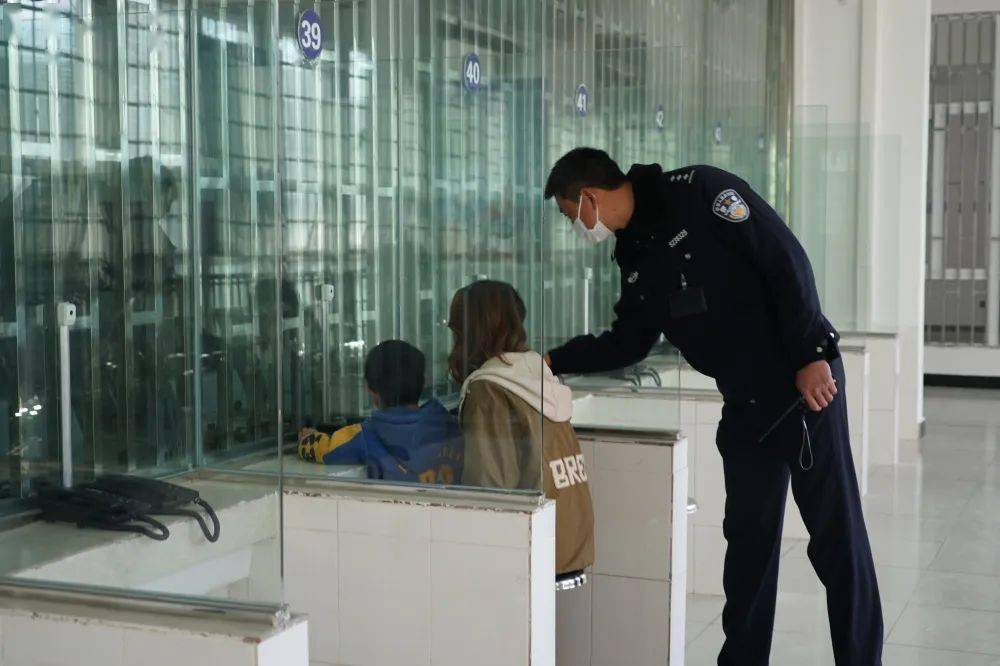 轿子山监狱恢复现场会见小记_父亲_家属_时间