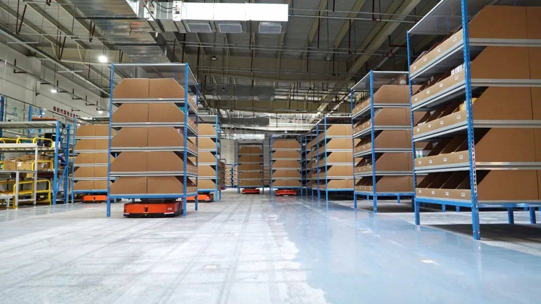 系统等应用范围不断扩大外,目前"货到人"拣选系统的价值正逐步体现