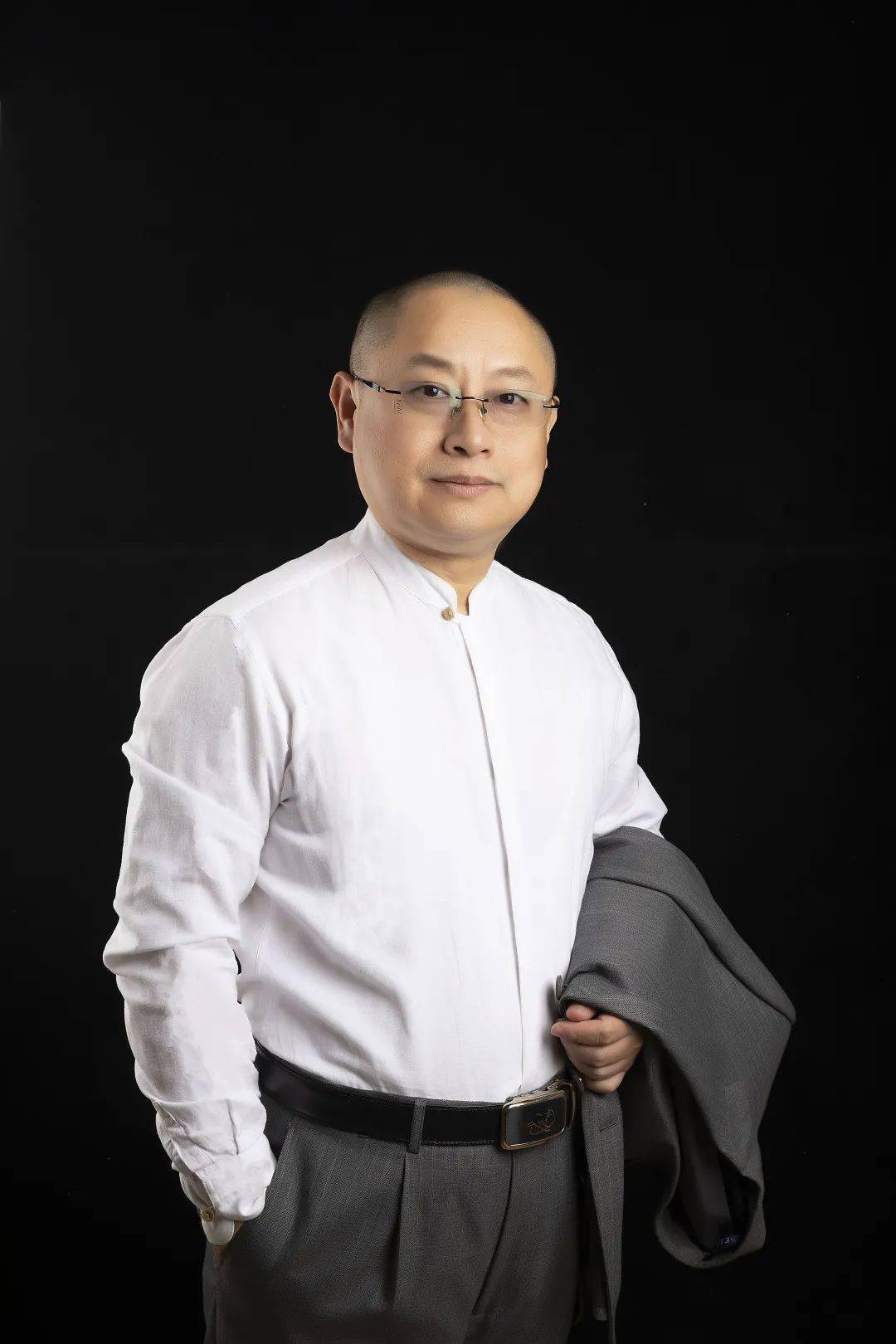 张派青衣,薛亚萍先生入室弟子,国家一级演员,中国戏剧家协会会员,中国