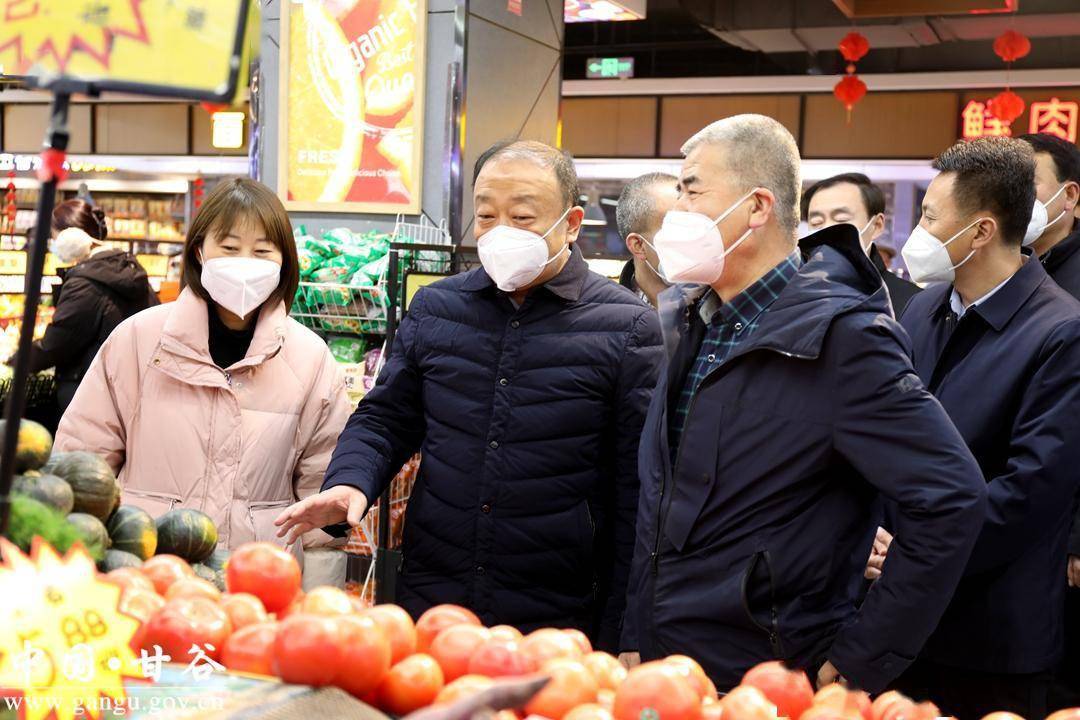 在三保华盛超市,温州地下商业街,甘谷县缤纷商贸经营部等地,吴健指出