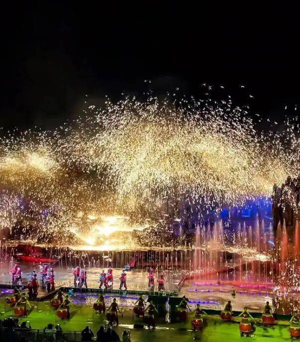 2023年镇平县新春国潮花灯节强势来袭!众多民俗表演惊艳亮相!