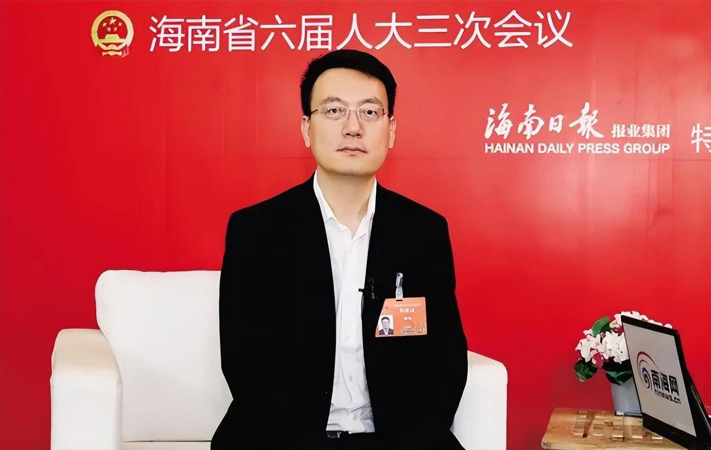 其中,在此次海南省政府领导班子换届选举中"75后"顾刚新任海南省副