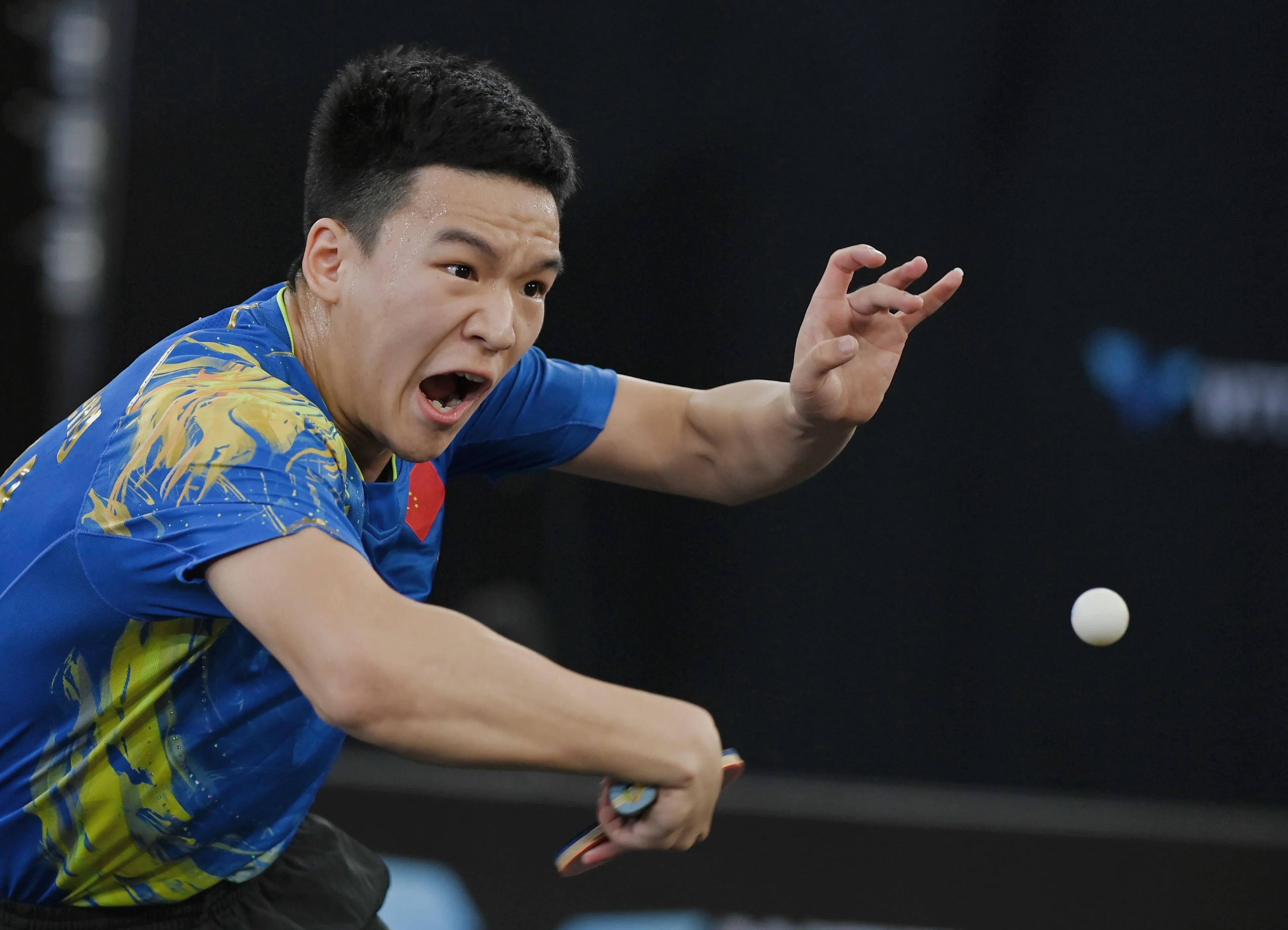 这两个小将打出了虎虎生威,林诗栋面对葡萄牙高手弗雷塔斯,直接3-0