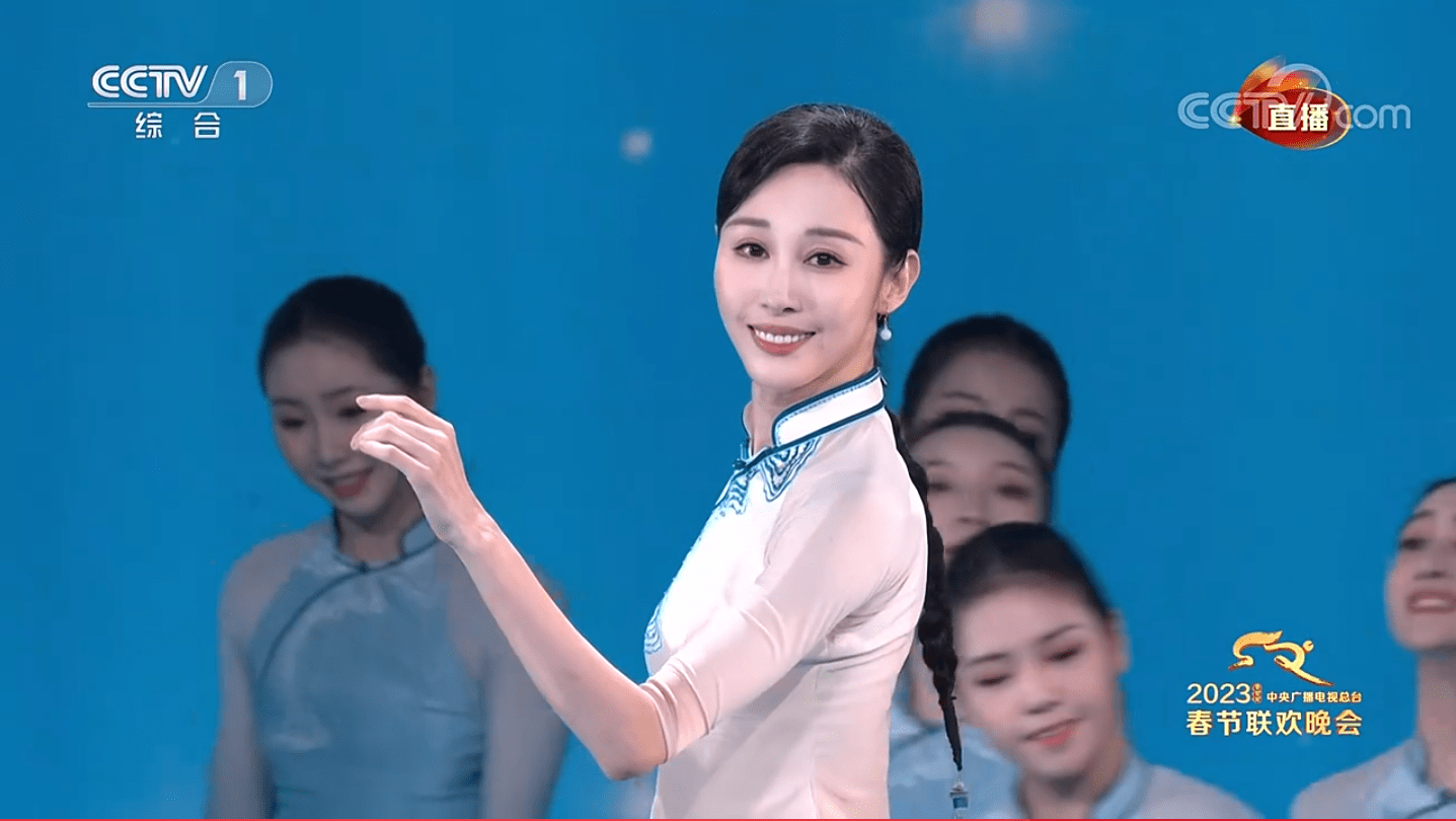 朱洁静三登春晚！《忆江南》之后，《碇步桥》来了！_浙江_舞蹈_节目