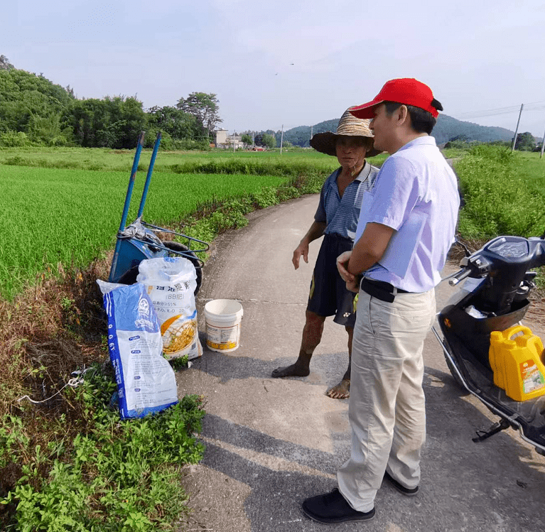 市审计局派驻阳西县程村镇罗岗村贺旭勇福祝来看珠海审计人畅谈新年