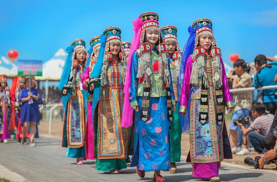 蒙古曾统治俄罗斯两百多年,如今俄罗斯人,为何却不像蒙古人?