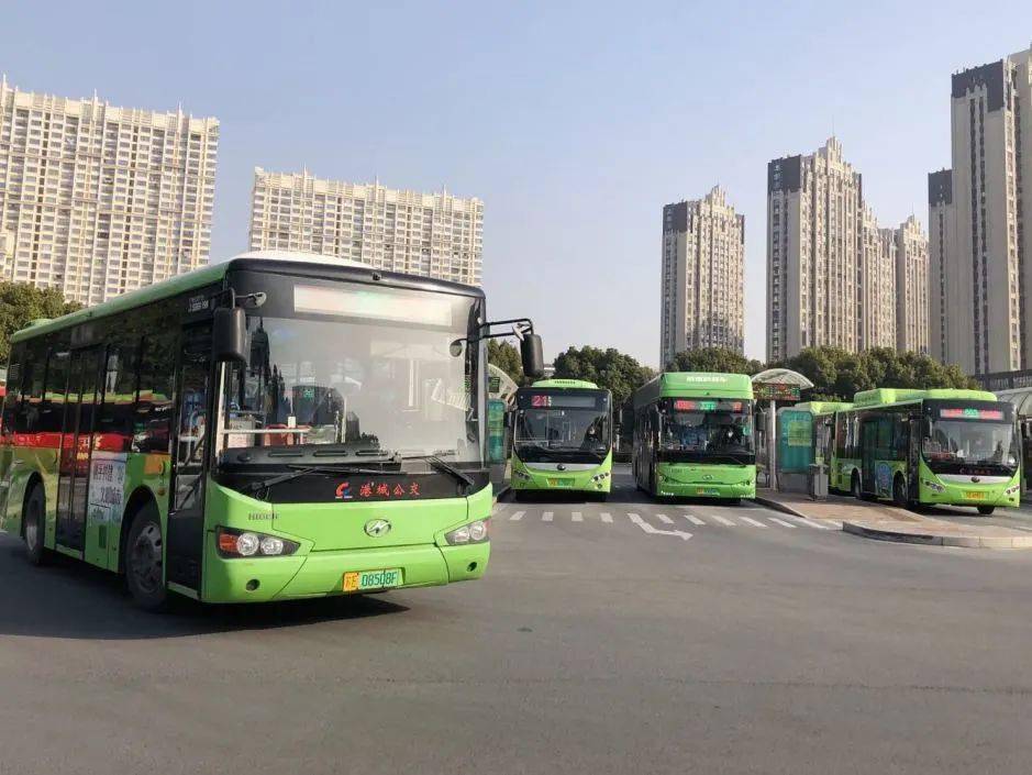 春节期间张家港港城公交落实免费公交政策,共有15