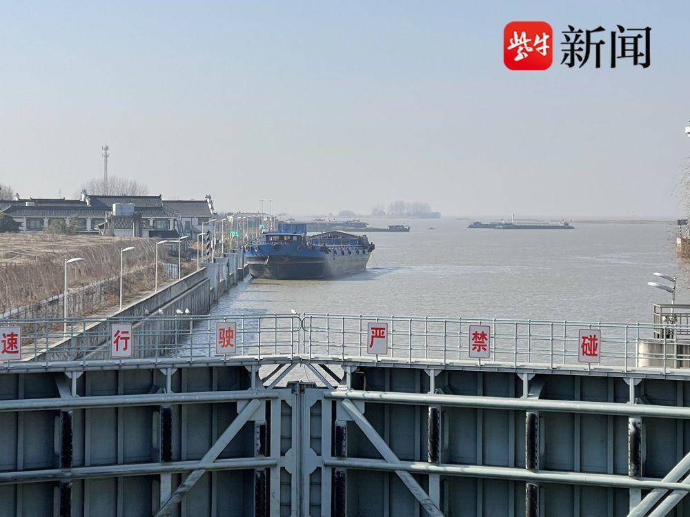 华为手机通讯录电话
:7天过闸货物72.1万吨 淮安春节水路运输安全平稳