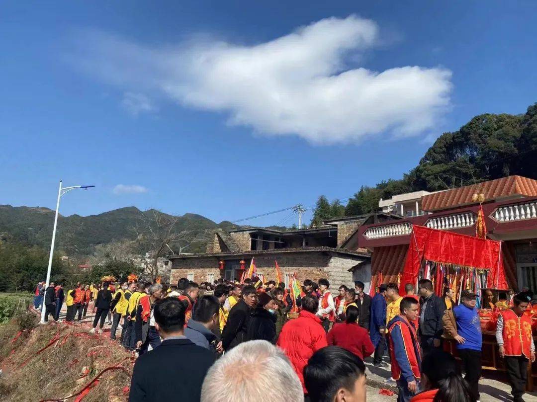 前洋福池宫池府王爷邀诣马巷元威殿进香,统境巡安!_蓝天