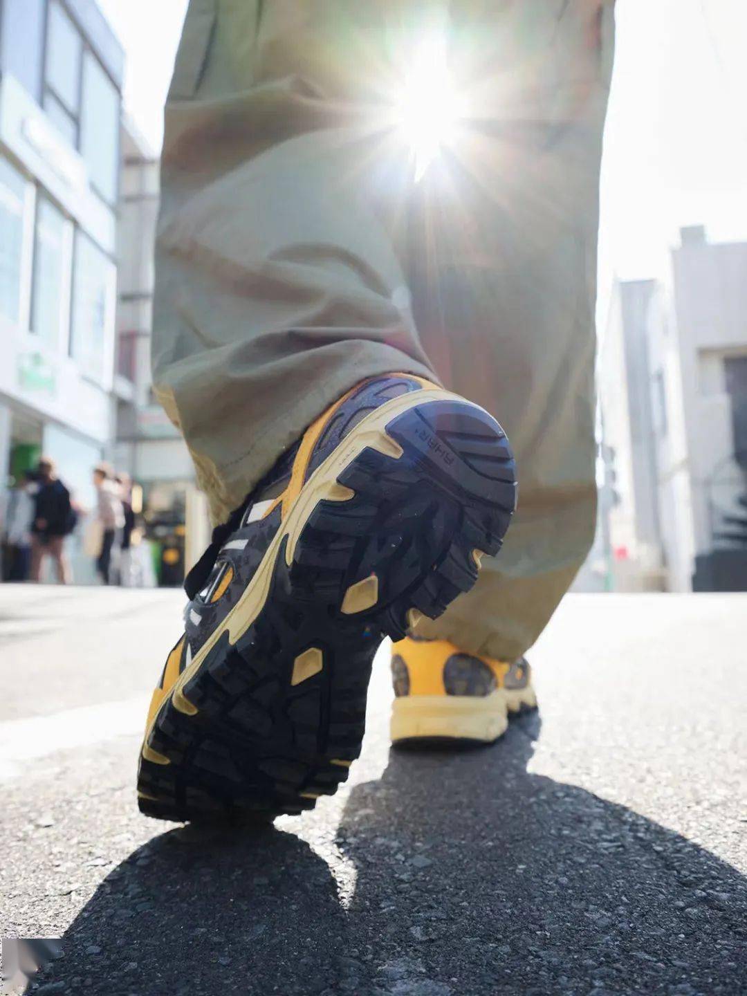 复古户外球鞋，Asics x Atmos x Grip Swany登场!_Yeezy_Supreme_官网