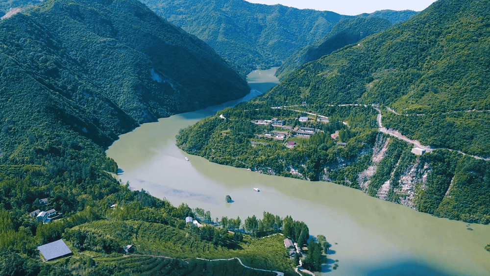 湖北日报客户端,关注湖北及天下大事,不仅为用户推送权威的政策解读