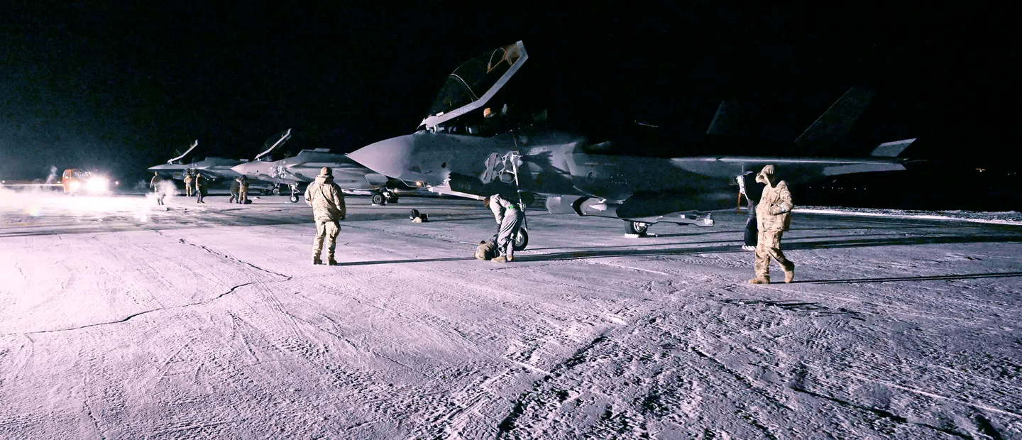 美媒炒做F-35战机初次在北极基地摆设，又扯上“针对中俄”