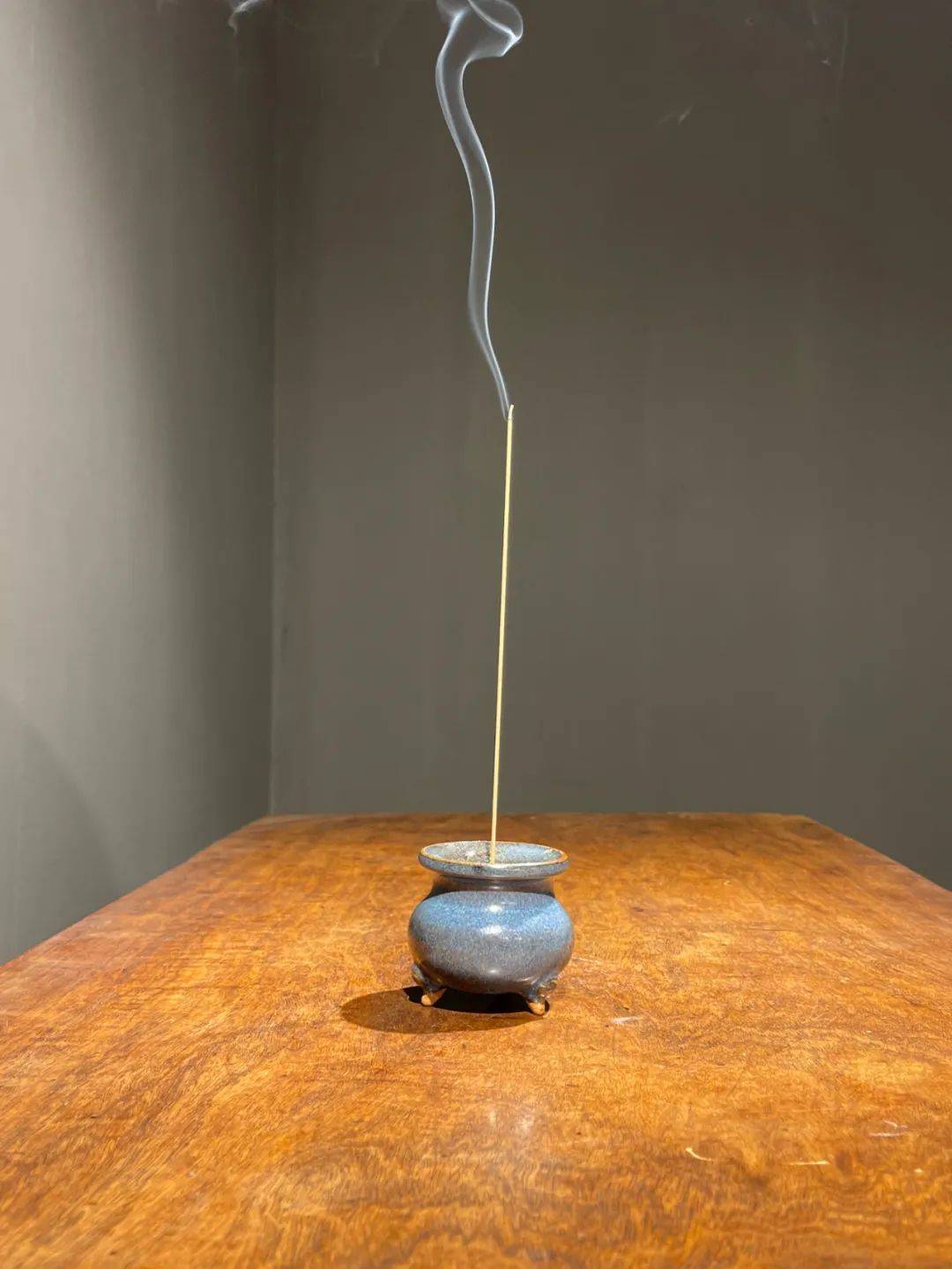 用之美— 一炷香,一盏茶 ▎精致典雅的香道与茶道具_时间_青铜_香炉