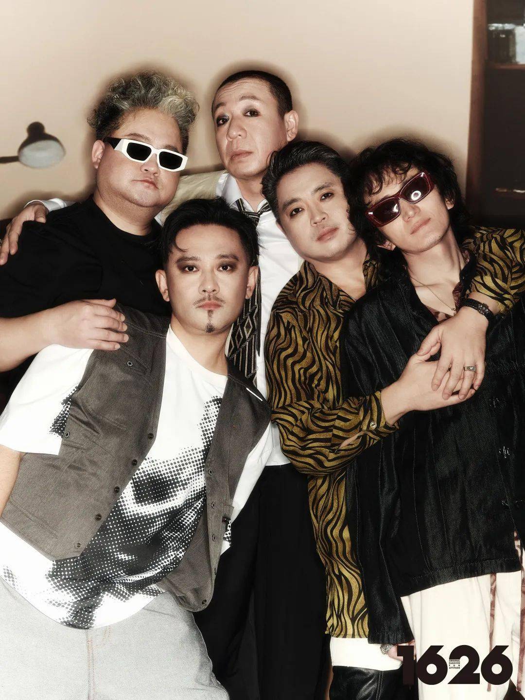 时尚这一块,二手玫瑰算是玩明白了_梁龙_音乐_什么