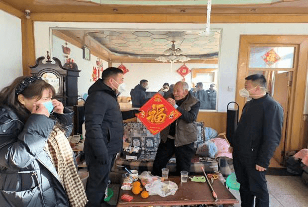 高丽营镇西马各庄村暖意浓浓~_祝福_人群_重点