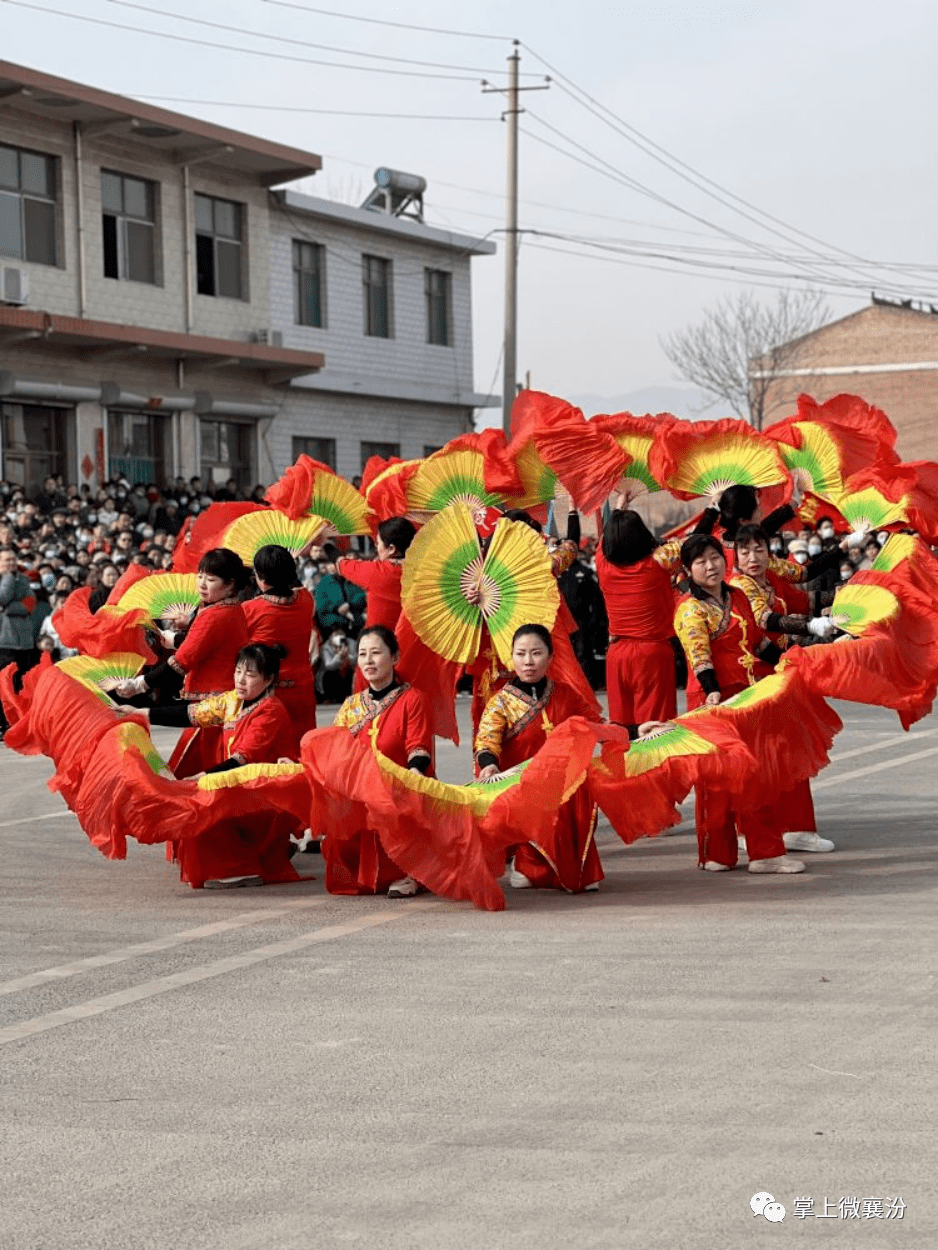 襄陵镇:载歌载舞闹元宵_表演_锣鼓_舞蹈