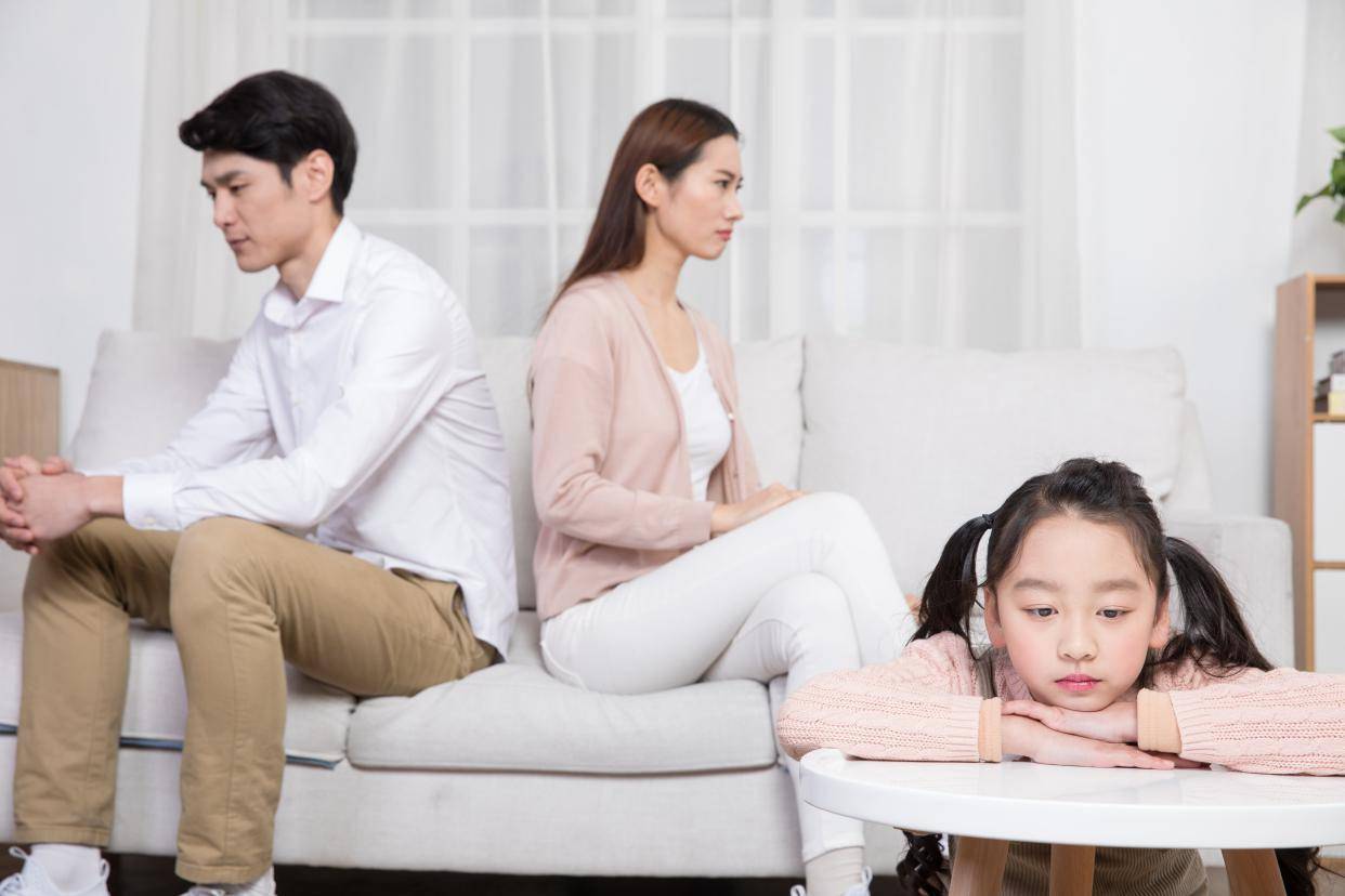 "家境不好但家教太好,是我一生的悲哀",女生清醒发言被怒赞_父母_孩子