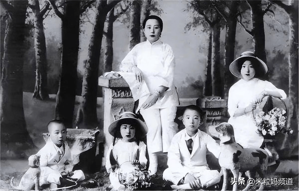 女儿张怀同,张怀曦,也留学英美,各有一番事业.