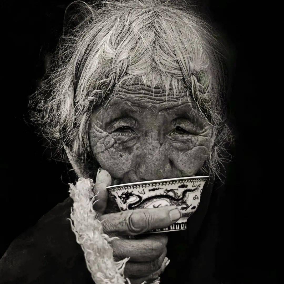 聆听教语》27,陈彬《在人间》28,林宗义《一本老帐》29,高鹏飞《夕照