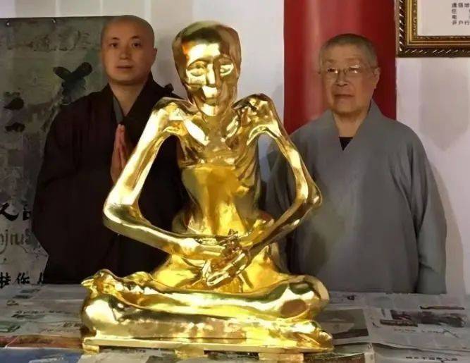 94岁和尚圆寂肉身放坐缸中，3年后修成正果开缸，震撼在场所有人！