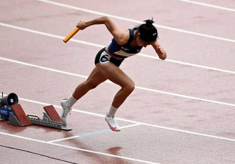 女子4x400米接力比賽中收穫銀牌在男女4x400米混合接力比賽中奪冠並且