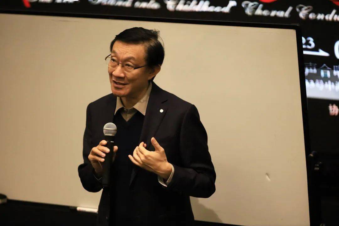 孟大鹏老师的大师课内容为《童声合唱容易发生的问题和科学的训练方法