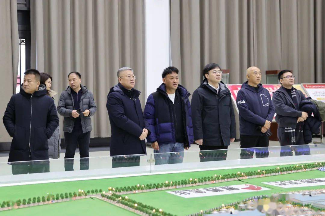 河南花花牛乳业集团董事长关晓彦一行就加快推进项目建设事宜到我市