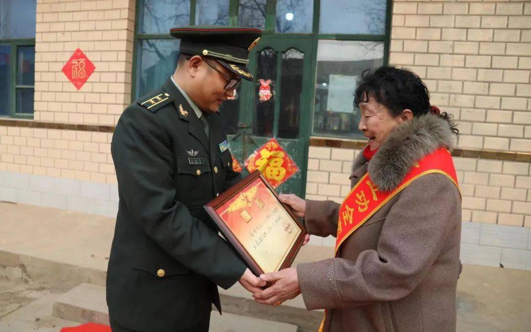 衡水三兄弟强军路上齐奋进!