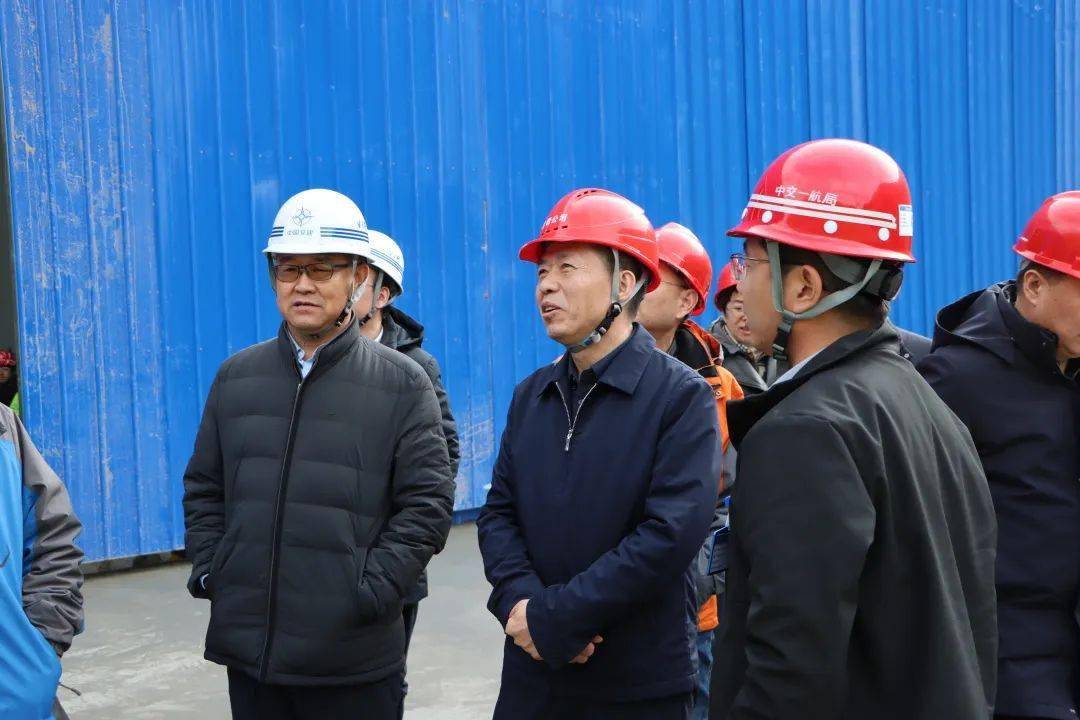 甘青公司副总经理王涛,张爱涛,总会计师张宏,一航局副总经理吴凤亮