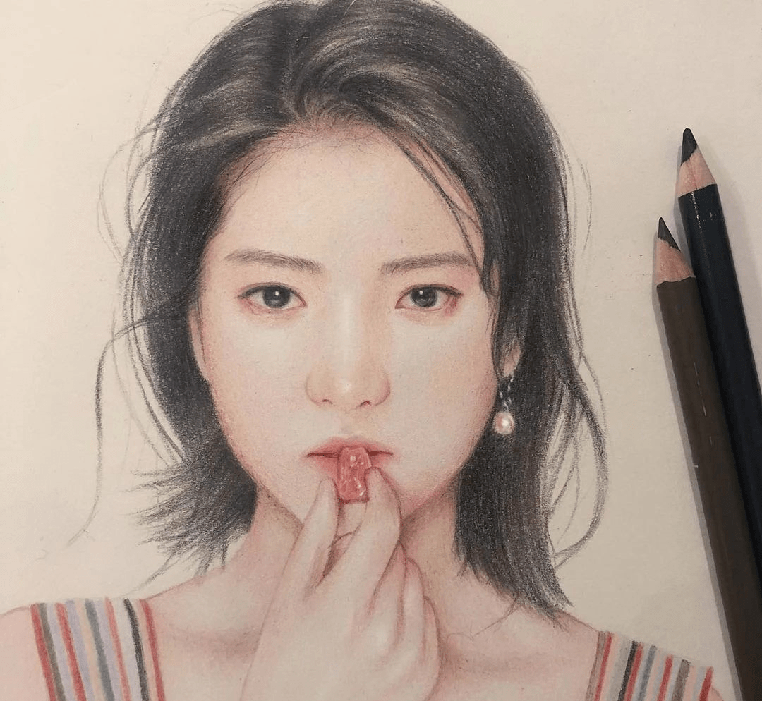 如果彩铅画好了也可以非常逼真比素描还要丰富多彩它和素描是相通的