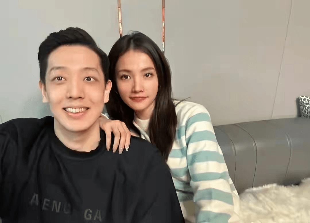 沈梓捷开业当老板!