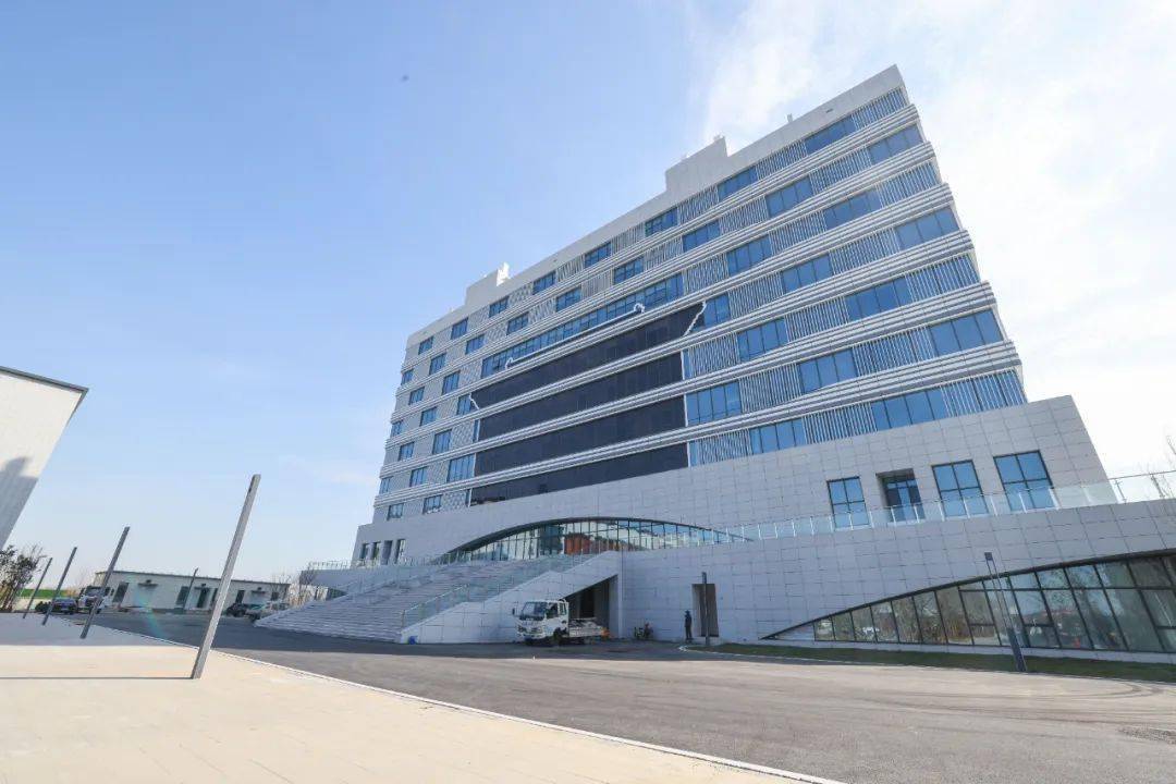 聊城大学东昌学院新校区即将启用_全貌_郭艳娜_校对