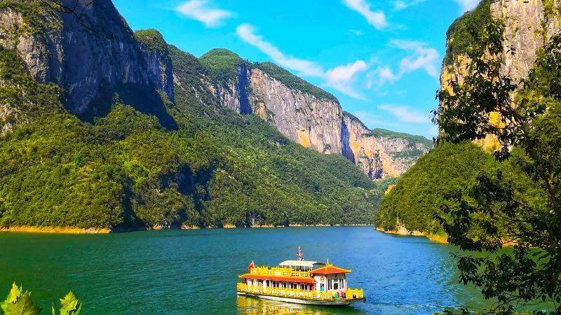 【双飞宜昌,尊享恩施】恩施大峡谷,屏山大峡谷,清江大峡谷,土家女儿城