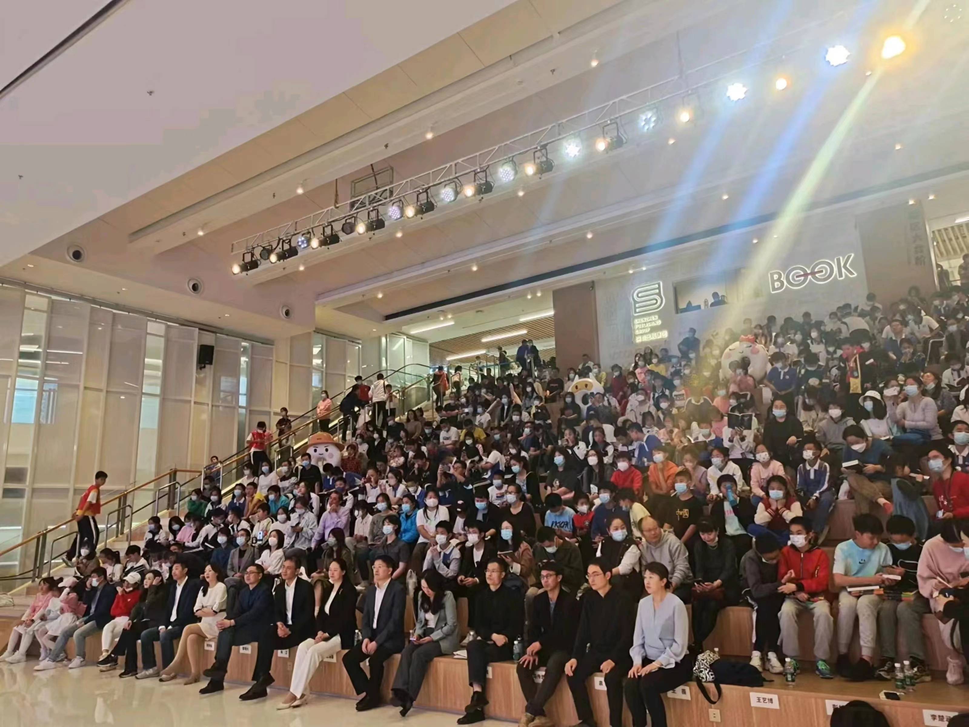 单日15.4万人次！深圳实体书店客流量创新高_书城_销售_码洋