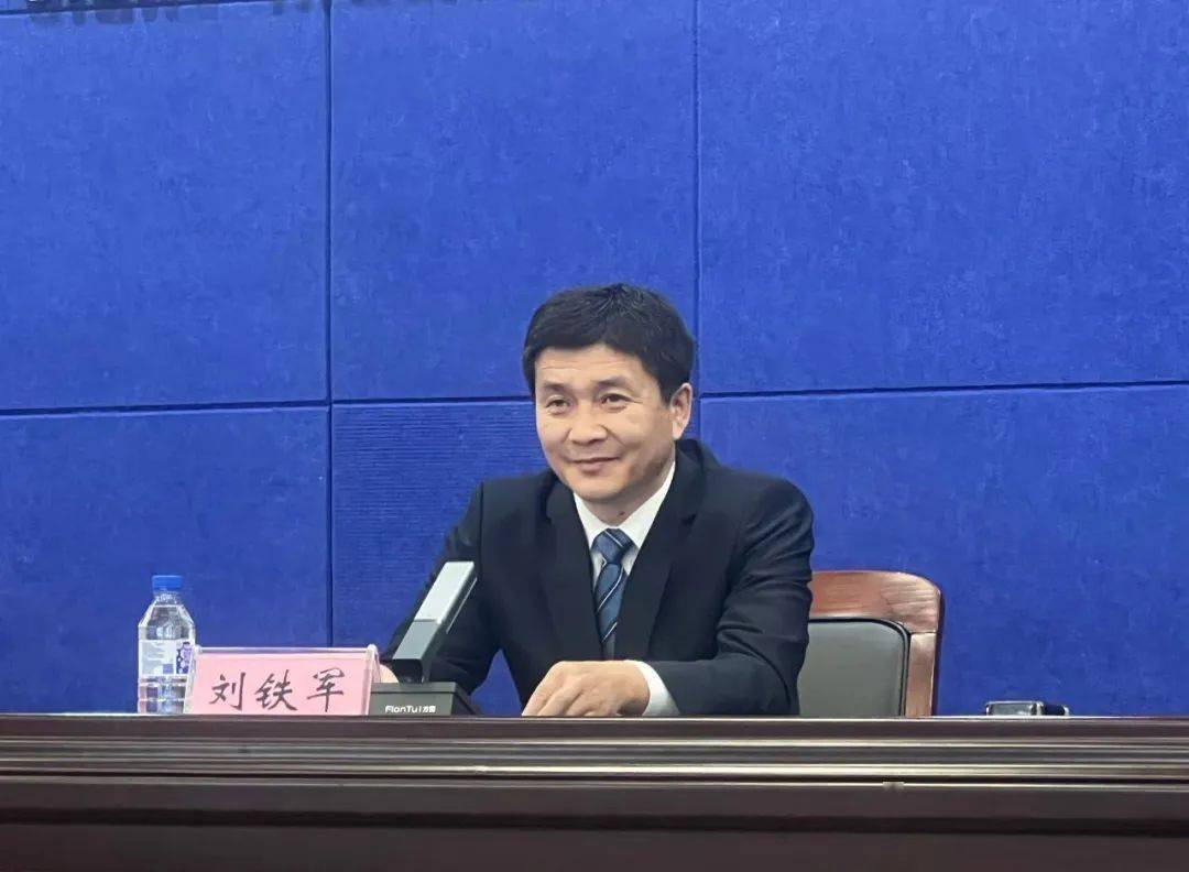 永吉县副县长 刘铁军:永吉县地处北纬43°,是世界公认的黄金水稻种植