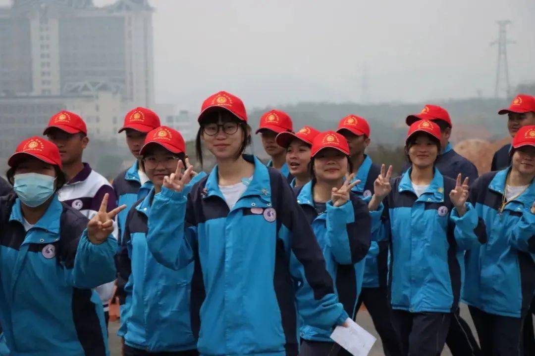 践行党的二十大 青春献给党 | 勐腊三中这场80华里的远足活动很棒