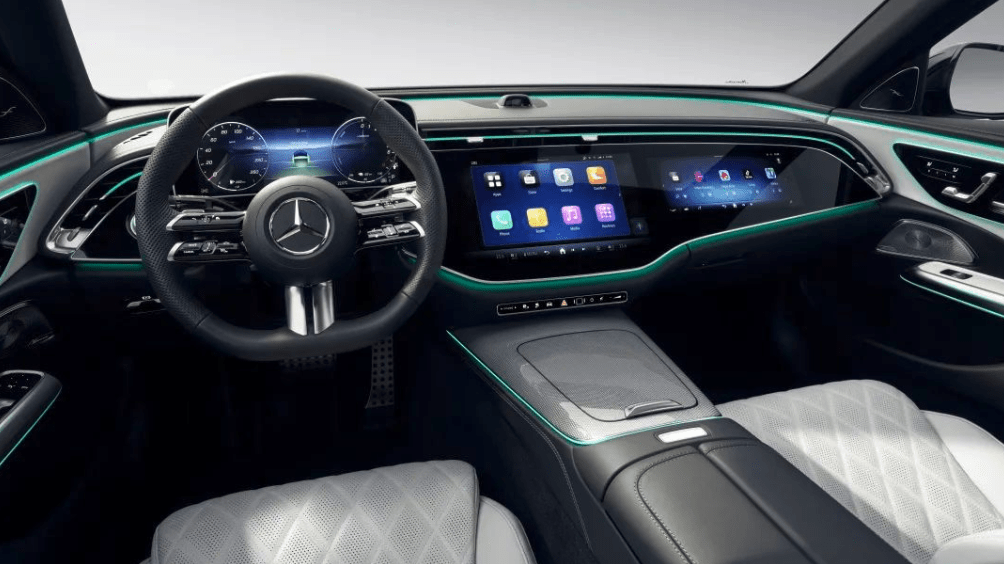 奔驰 E 级车智能座舱全球首发    拥有 AI 个性化专属空间
