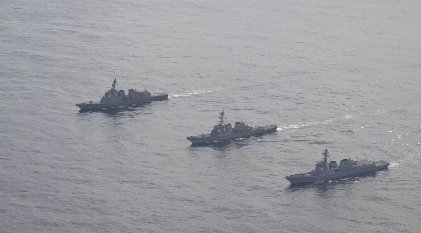 原标题：韩媒：美日韩实施反导联合演习“反制朝鲜”，三国驱逐舰参演