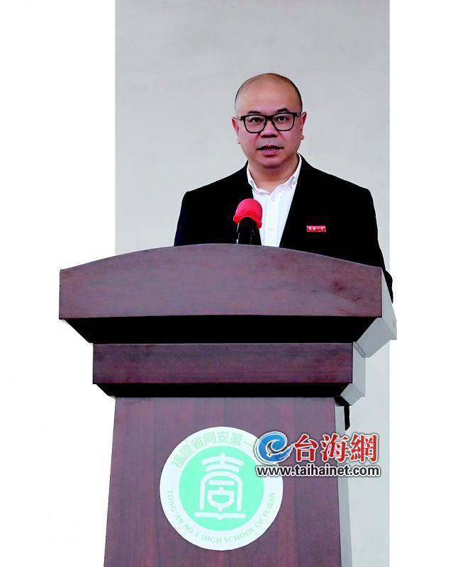 同安一中滨海校区是百年名牌老校同安一中在环东海域同安新城开办的