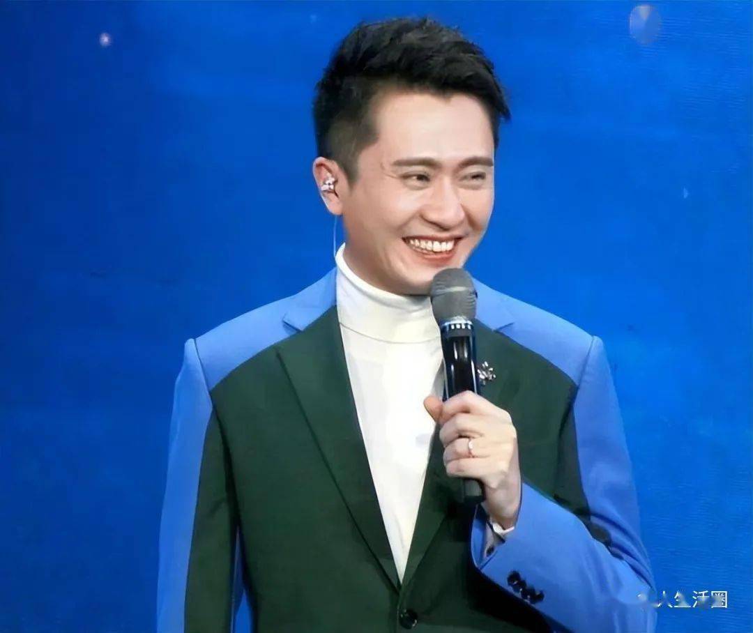 央视主持人杨帆:娶平凡妻子,上升期身患重病,今42岁成人生赢家_广播