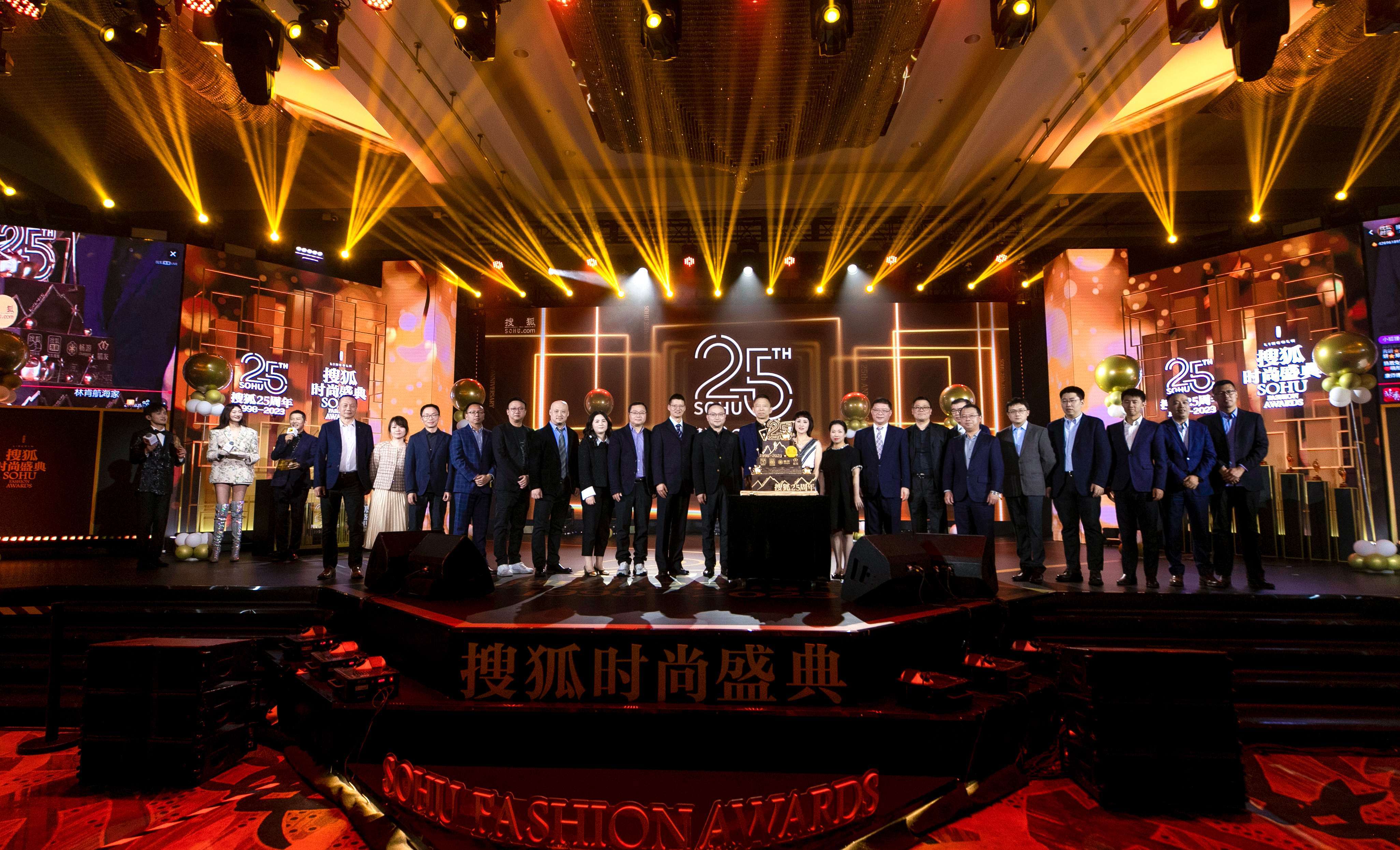 ���Ѻ�25����������Ѻ�ʱ��ʢ�䡱���� �����������ݻ���� ...